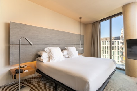 B-Hotel